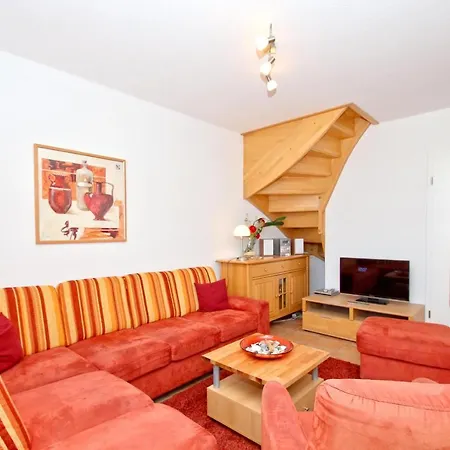 hafennahe Ferienwohnung mit Balkon und Meerblick - Hafenhäuser Wiek Wohnung 05