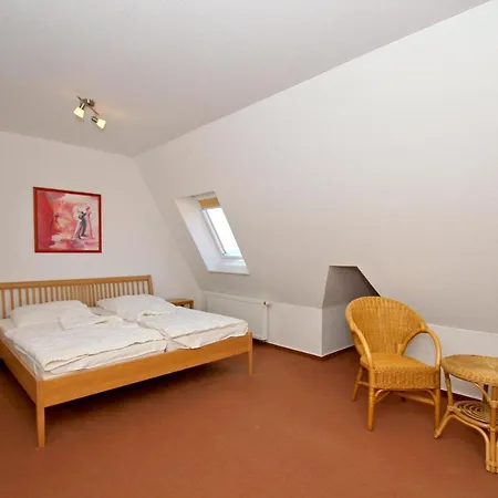 hafennahe Ferienwohnung mit Balkon und Meerblick - Hafenhäuser Wiek Wohnung 05 Apartment