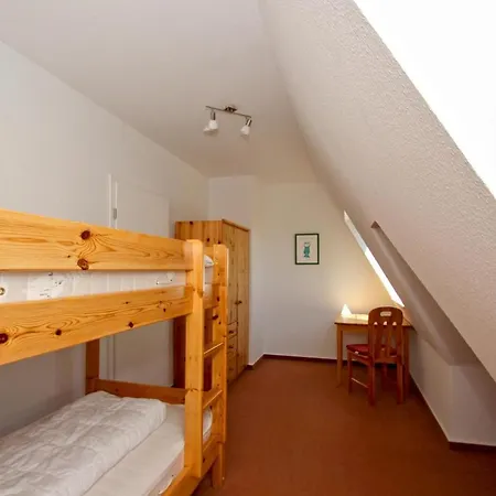 hafennahe Ferienwohnung mit Balkon und Meerblick - Hafenhäuser Wiek Wohnung 05