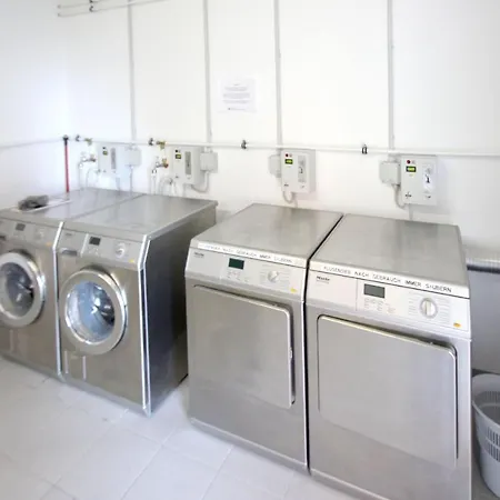 hafennahe Ferienwohnung mit Balkon und Meerblick - Hafenhäuser Wiek Wohnung 05 Wiek auf Rügen